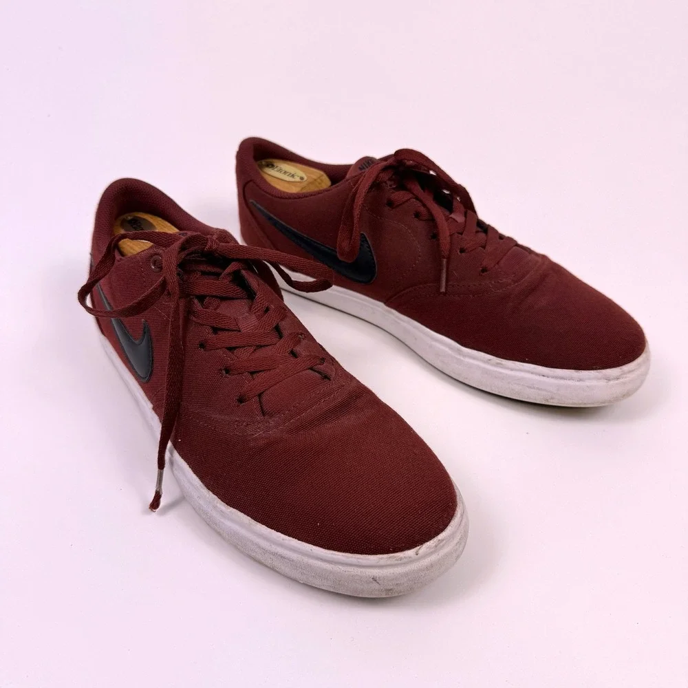 Nike SB Check Shoes Solarsoft Canvas Mens Size 12 Burgundy Maroon Skate